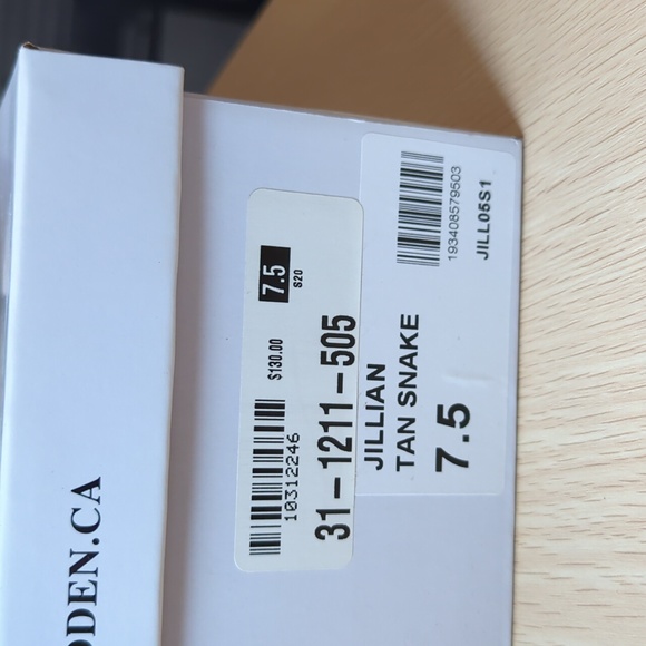 NWT BRAND NEW NEVER WORN Steve Madden Snake print heeled booties - Picture 5 of 5